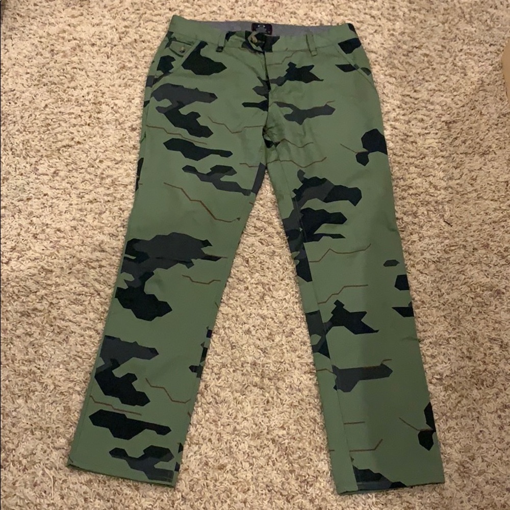 Men’s Oakley casual pants